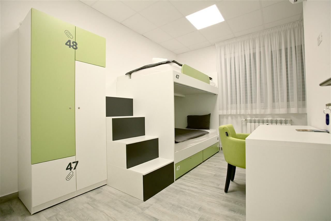 3F Hostel Zagreb Buitenkant foto