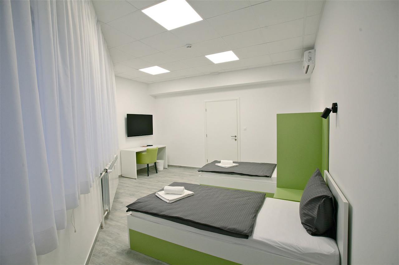 3F Hostel Zagreb Buitenkant foto