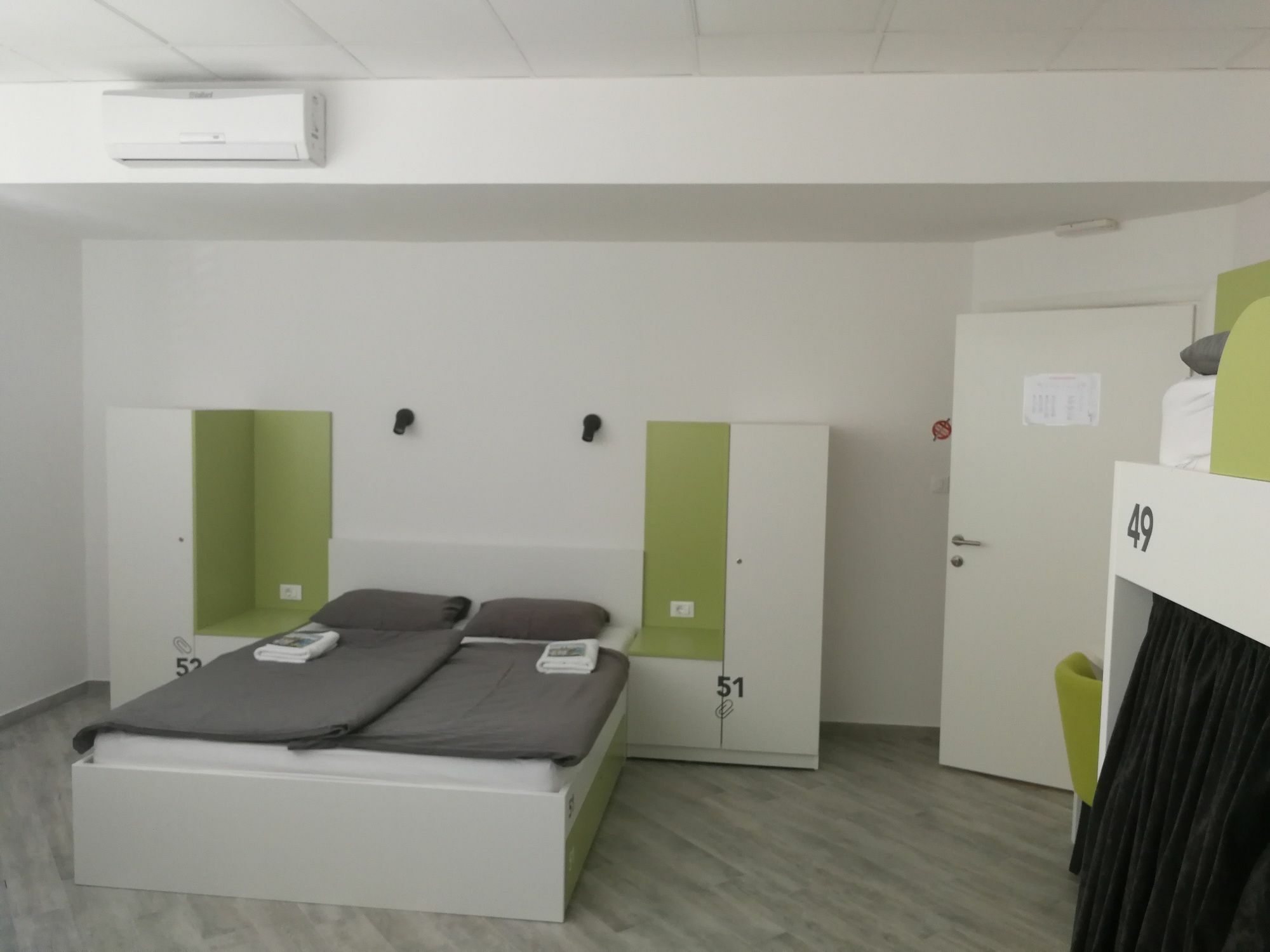 3F Hostel Zagreb Buitenkant foto